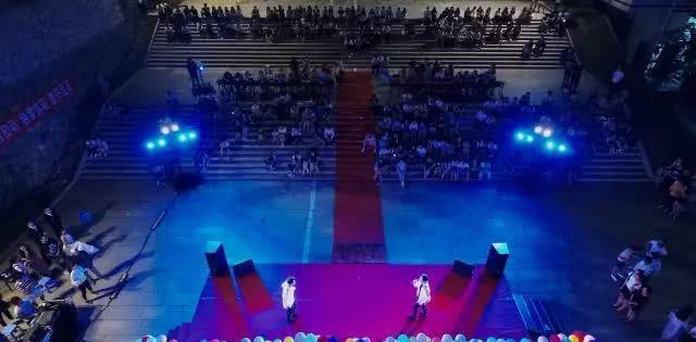 泉州这座山上的学校，除了8个食堂，还有这些鲜为人知的真相……