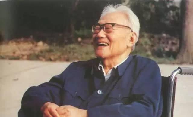 泉州这座山上的学校，除了8个食堂，还有这些鲜为人知的真相……