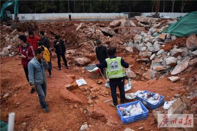 广报晨汇丨中山大学南校区挖出古墓!就在食堂的工地下……