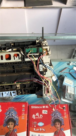 hp惠普1005打印复印一体机拆机定影更换定影膜教程(hp惠普1005打印复印一体机拆机定影更换定影膜教程)(18)