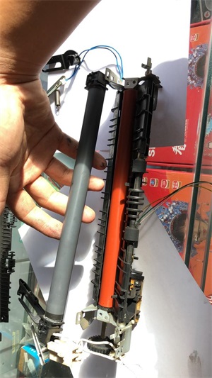 hp惠普1005打印复印一体机拆机定影更换定影膜教程(hp惠普1005打印复印一体机拆机定影更换定影膜教程)(22)