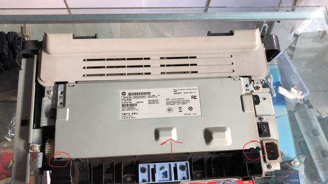 hp惠普1005打印复印一体机拆机定影更换定影膜教程(hp惠普1005打印复印一体机拆机定影更换定影膜教程)(9)