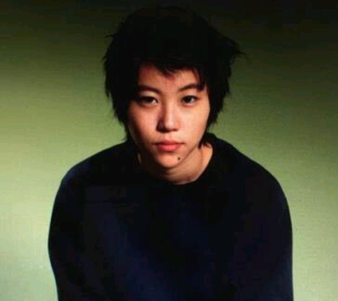 窦靖童周迅公布恋情(网曝窦靖童公开承认同性恋)