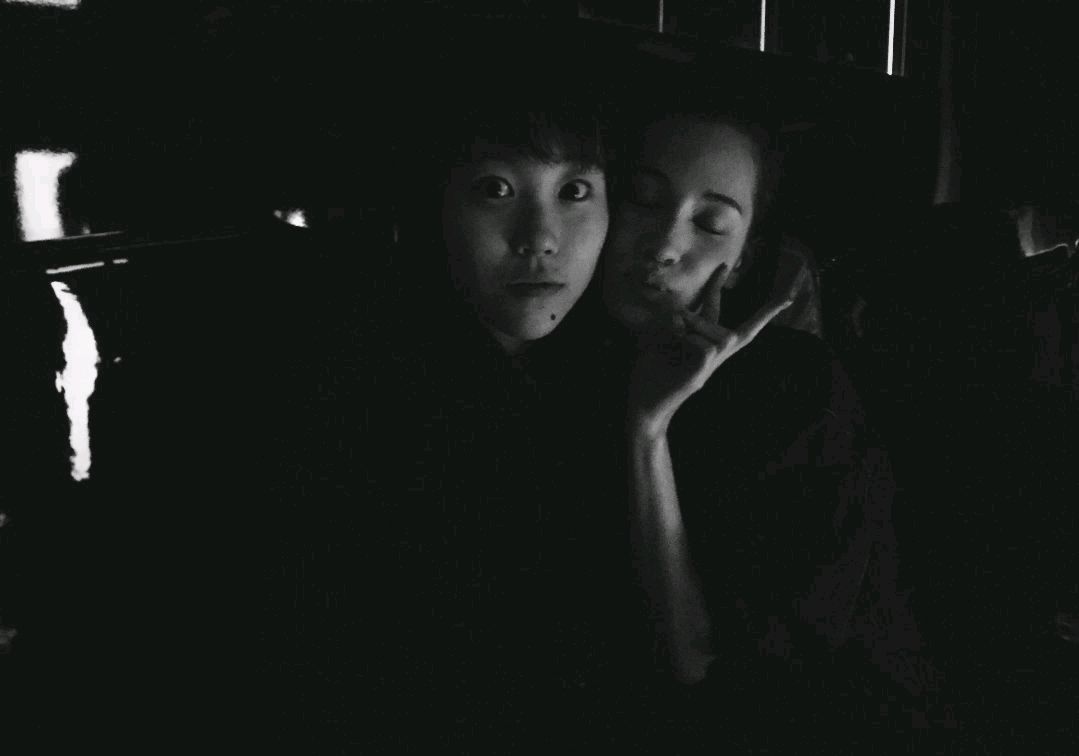 窦靖童周迅公布恋情(网曝窦靖童公开承认同性恋)