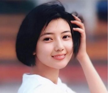 高圆圆的混乱情史,靠美色征服了5个男人,嫁人后终不再持靓行凶