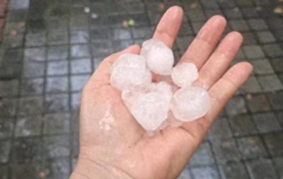 气象部门回应广州为何下冰雹?广州一区实行分片区暴雨预警!