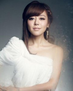 超女为什么只红了一届(郁可唯一届的超女冠军)