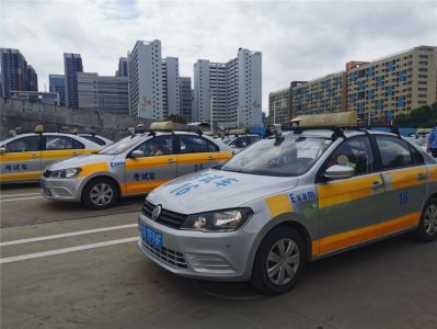 暑期考驾照热度高 警方:“包过”不可信