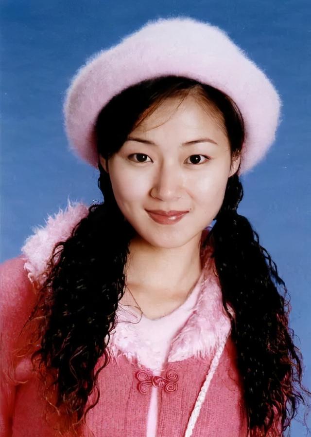 万绮雯年轻时美若天仙 万绮雯的戏剧人生(2)