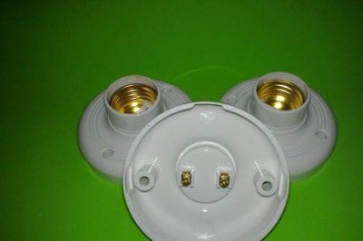 ​灯头和灯座有什么区别