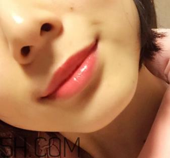 兰芝双色唇膏5号色适合黄皮吗_真人试色