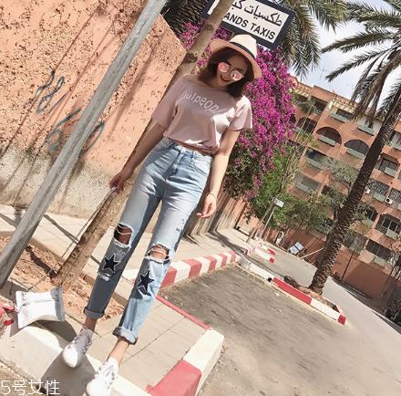 牛仔裤有味道怎么除去？四招轻松去除异味