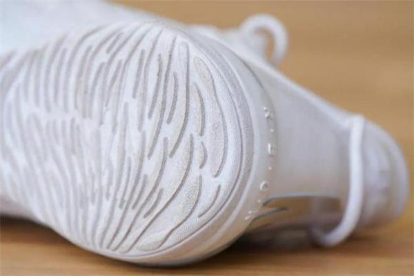 安踏海沃德一代测评 海沃德一代什么配置 安踏海沃德一代测评 海沃德一代什么配置