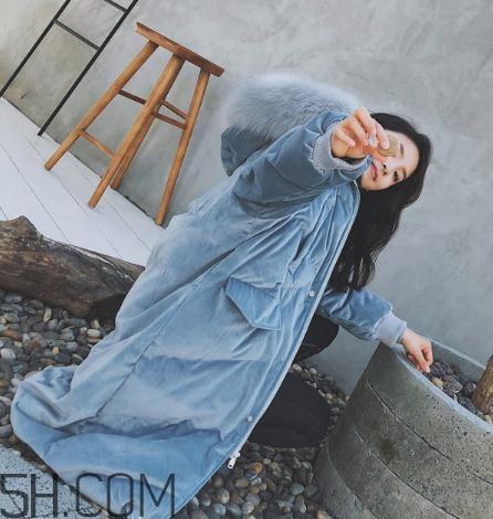 羽绒服面料锦纶和聚酯纤维哪个好？羽绒服软的好还是硬的好？