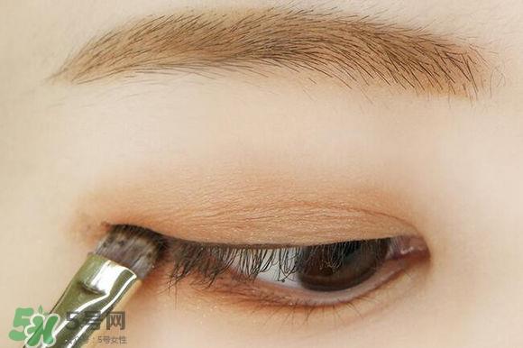 李圣经妆容怎么化?李圣经仿妆教程 李圣经妆容怎么化?李圣经仿妆教程