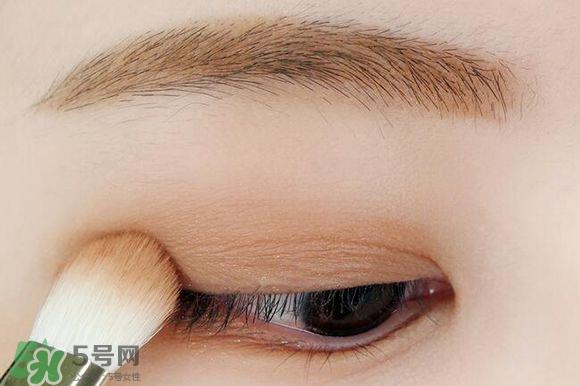 李圣经妆容怎么化?李圣经仿妆教程 李圣经妆容怎么化?李圣经仿妆教程