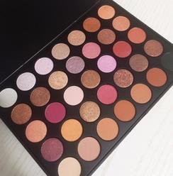 ismine伊姿蔓眼影怎么样?伊姿蔓和morphe眼影对比 ismine伊姿蔓眼影怎么样?伊姿蔓和morphe眼影对比