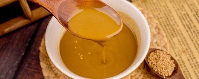 ​白芝麻酱和芝麻酱的区别 黑芝麻和黑芝麻酱有什么区别