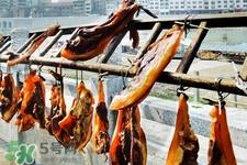 熏肉怎么熏是红色的？熏肉为什么是红色？