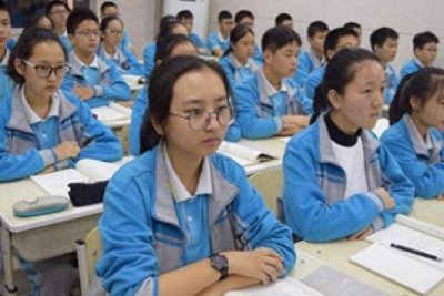 ​9年义务教育将改成12年，初中可直升至高中？教育部作出回应