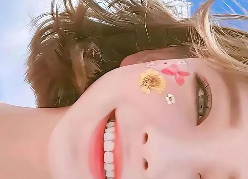 女生来大姨妈肚子疼了,怎么关心安慰 女生来大姨妈肚子疼了,怎么关心安慰