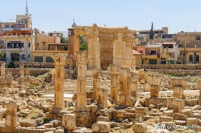 ​黎巴嫩现在属于什么水平国家，还在使用寻呼机