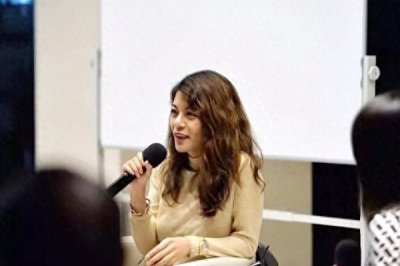 ​“复旦女神”陈果：从万人追捧到跌落神坛，她究竟做错了什么？