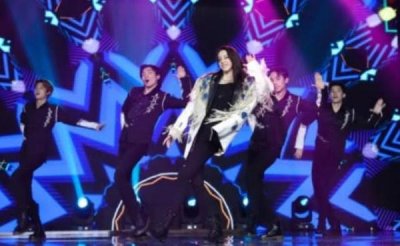 ​热巴罗志祥同台表演，网友：罗丽组合配一脸