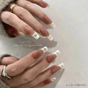 ​精致的小姐姐都开始美甲了，那来波美甲图片吧，喜欢收藏哦