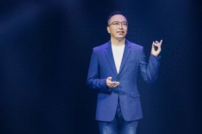 ​荣耀CEO——赵明