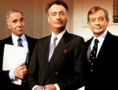 ​美国电视剧收视率排行榜前十名（有史以来最顶级的10部高分美剧）