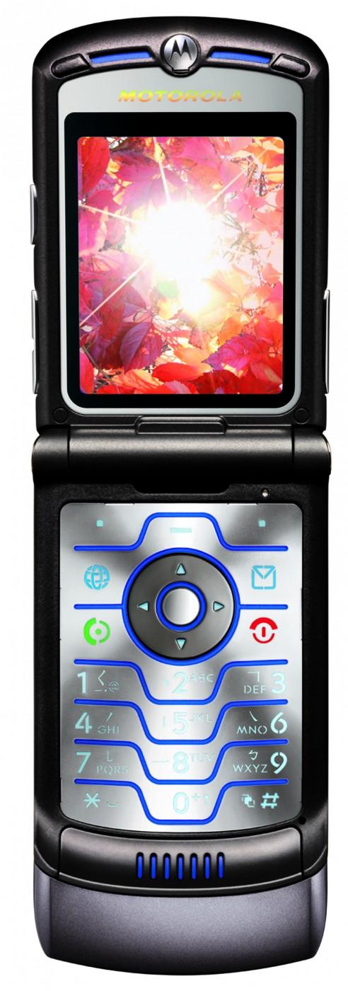 摩托罗拉razr刀锋折叠屏手机（刀锋掠影--摩托罗拉RAZR）(5)