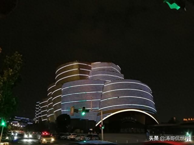 总投资500亿元的楚河汉街，你不来逛一逛吗？