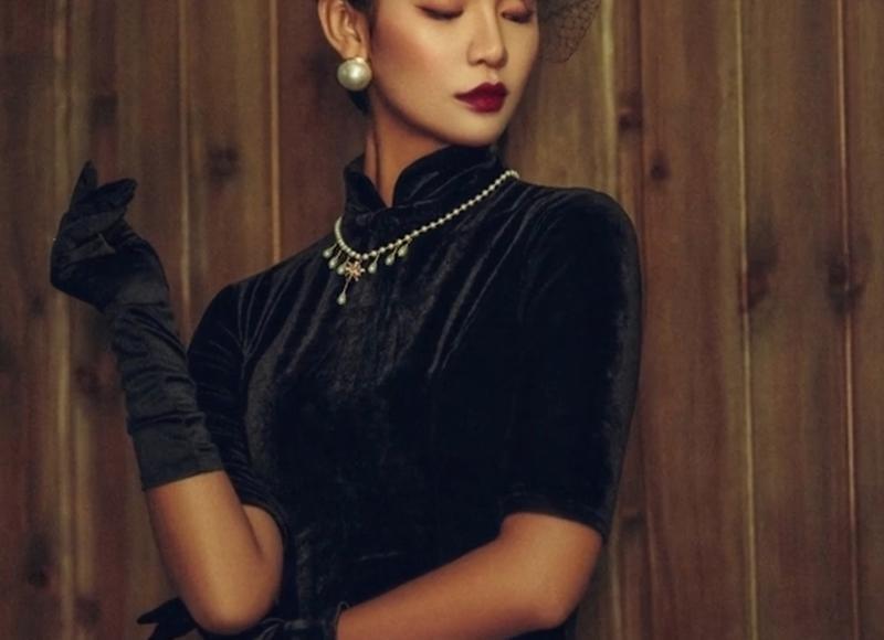 抽自己耳光表情