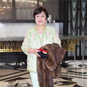 甄珍年轻时长这样 秒杀小鲜肉