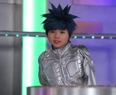 还记得星际精灵蓝多多的扮演者黄誉博吗?现在是越长越帅气了~~