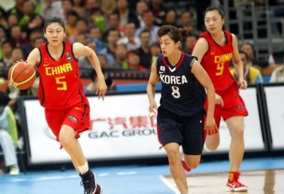 ​卞兰近况：球风彪悍的女篮5号曾因罢训被雪藏，36岁二婚生双胞胎