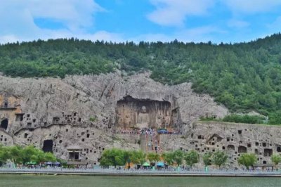 ​唐代诗人刘长卿的龙门诗旅